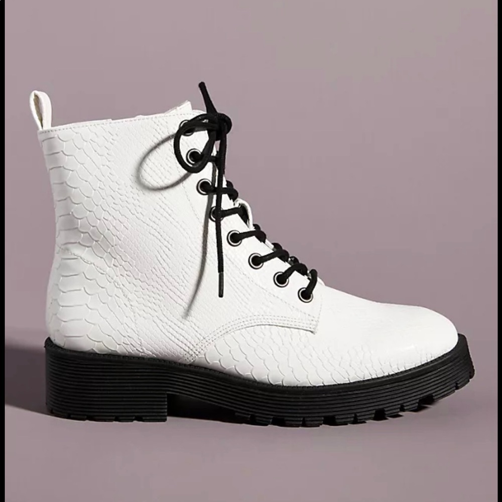 Coconuts by Matisse Lotus Boots